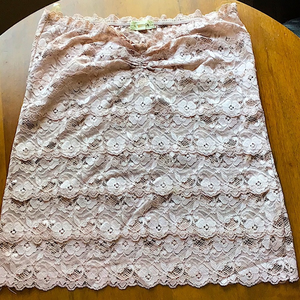 Women’s L Sexy lace strapless camisole.